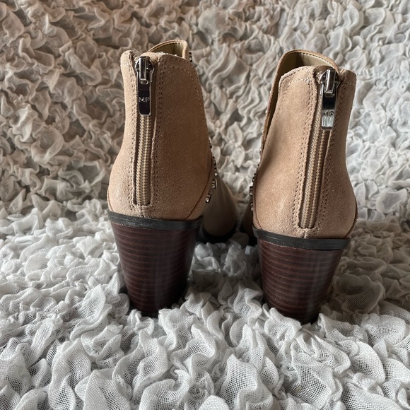 💥NWT💥 Marc Fisher Studded Bootie - Picture 10 of 12